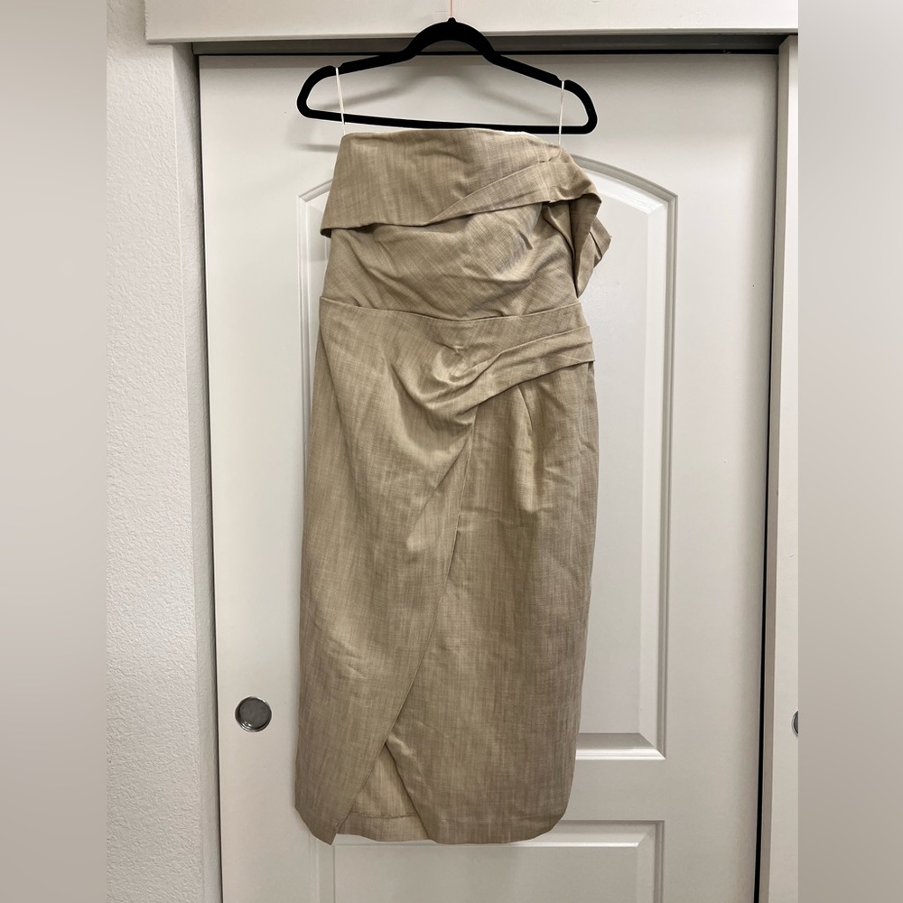 NWT Zara Structured Strapless Dress with One off the Shoulder Sleeve - Picture 5 of 12